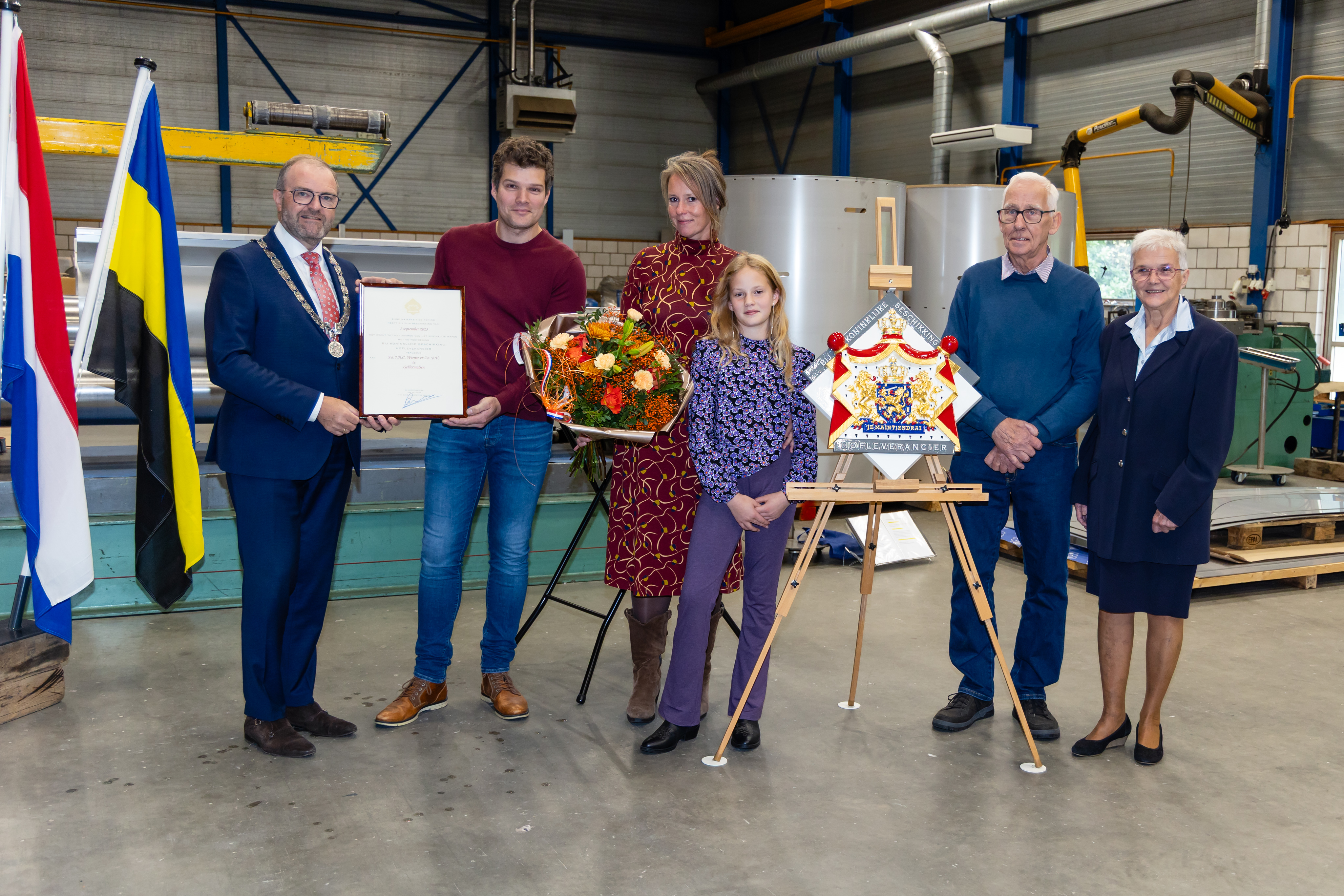 Uitreiking van het Predicaat in het bijzijn van de familie. Foto: Frank Pietersen